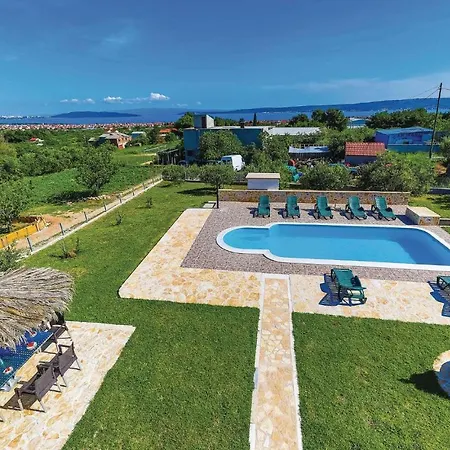 8 Bedroom Lovely In Kastel Novi Kastela