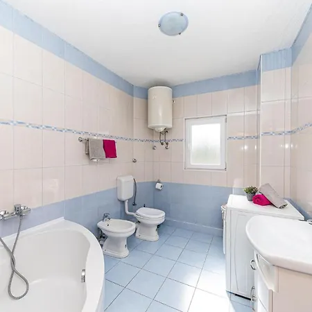 Holiday home 8 Bedroom Lovely In Kastel Novi *