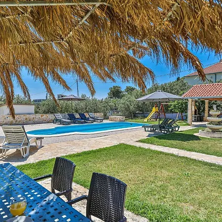 Holiday home 8 Bedroom Lovely In Kastel Novi *