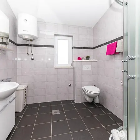 8 Bedroom Lovely In Kastel Novi Holiday home